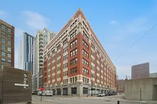 732 S Financial Pl, Chicago, IL 60605 - Photo 1