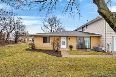 123 Brewster Court #B, Bloomingdale, IL 60108 - Photo 1