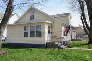 420 Adams St, Ottawa, IL 61350 - Photo 1