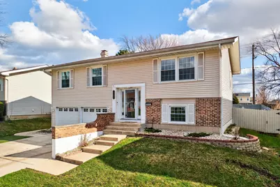 1293 W Oakmont Road, Hoffman Estates, IL 60169 - Photo 1