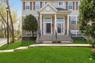 778 W Misty Dr, Palatine, IL 60074 - Photo 1