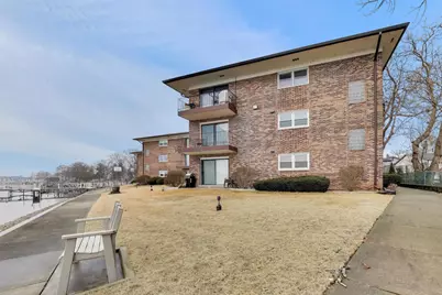 22 N Pistakee Lake Road #3E, Fox Lake, IL 60020 - Photo 1