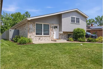2221 Charmingfare Drive, Woodridge, IL 60517 - Photo 1