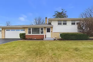 1605 E Frederick St, Arlington Heights, IL 60004 - Photo 1