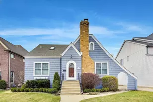 277 E Oneida Ave, Elmhurst, IL 60126 - Photo 1