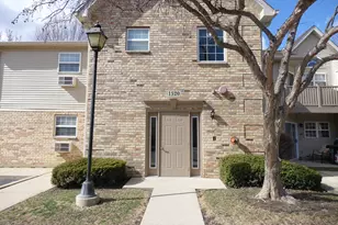1520 W Sand Bar Ct, Round Lake Beach, IL 60073 - Photo 1