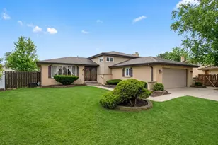 912 River Forest Ct, Bensenville, IL 60106 - Photo 1