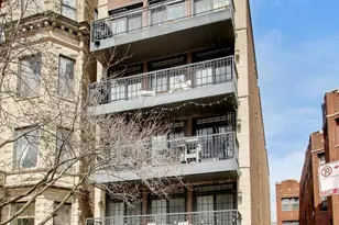 708 W Barry Ave, Chicago, IL 60657 - Photo 1