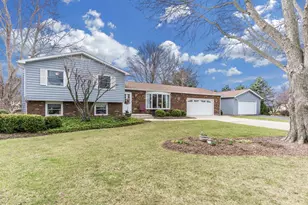 17663 W Bicentennial Dr, Elwood, IL 60421 - Photo 1