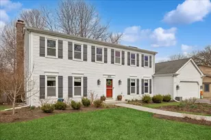 334 E Winchester Rd, Libertyville, IL 60048 - Photo 1