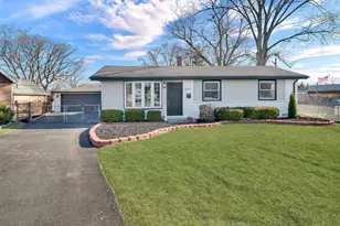 12843 Pleasant Ct, Crestwood, IL 60418 - Photo 1