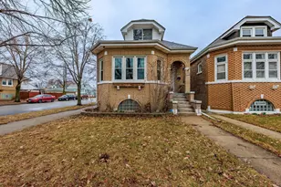 6258 W Patterson Ave, Chicago, IL 60634 - Photo 1