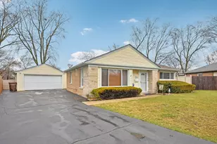 354 Marquette St, Park Forest, IL 60466 - Photo 1