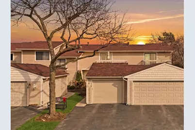 1013 Chatham Place, Vernon Hills, IL 60061 - Photo 1