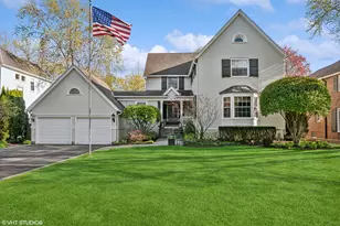560 Elm St, Winnetka, IL 60093 - Photo 1