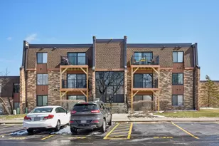 725 Limerick Ln, Schaumburg, IL 60193 - Photo 1