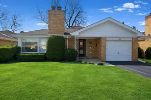 820 N Delphia Ave, Park Ridge, IL 60068 - Photo 1