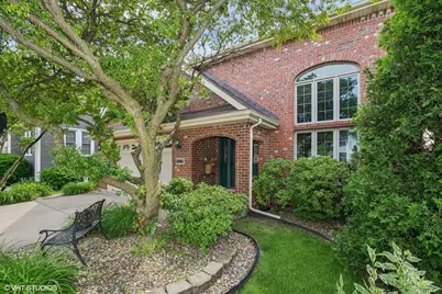 9228 S 55th Court, Oak Lawn, IL 60453 - Photo 1