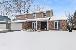 2504 Sun Valley Rd, Lisle, IL 60532 - Photo 1