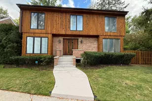 6148 N Lowell Ave, Chicago, IL 60646 - Photo 1