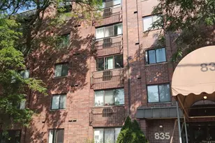 835 Pearson St, Des Plaines, IL 60016 - Photo 1