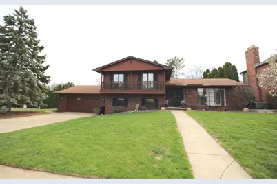 221 Mays Drive, Bloomington, IL 61701 - Photo 1