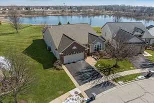 2791 Beacon Point Cir, Elgin, IL 60124 - Photo 1