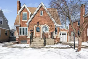 1438 Garden St, Park Ridge, IL 60068 - Photo 1