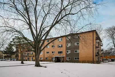 1019 N Boxwood Drive #107, Mount Prospect, IL 60056 - Photo 1