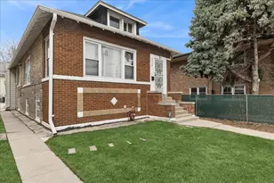 5338 N Kedzie Ave, Chicago, IL 60625 - Photo 1
