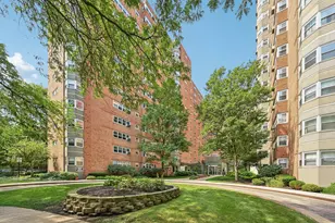 4980 N Marine Dr, Chicago, IL 60640 - Photo 1