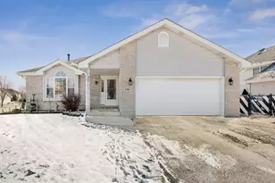 25801 S Sunrise Ct, Monee, IL 60449 - Photo 1
