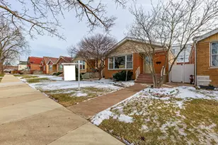 3633 W 58th Pl, Chicago, IL 60629 - Photo 1