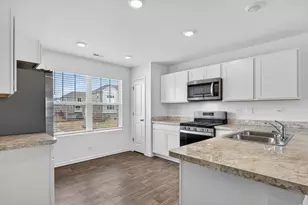 3831 Currant Ln, Elgin, IL 60124 - Photo 6