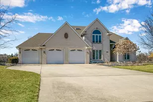 24016 S Countryside Dr, Minooka, IL 60447 - Photo 1