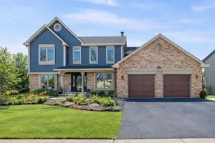 2005 N Woodland Ln, Arlington Heights, IL 60004 - Photo 1