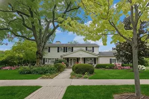 629 Courtland Cir, Western Springs, IL 60558 - Photo 1