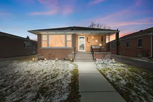 5337 W 102nd St, Oak Lawn, IL 60453 - Photo 1