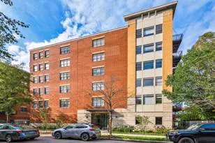 2300 W St Paul Ave, Chicago, IL 60647 - Photo 1