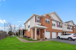 10225 Mulberry Ln, Bridgeview, IL 60455 - Photo 1