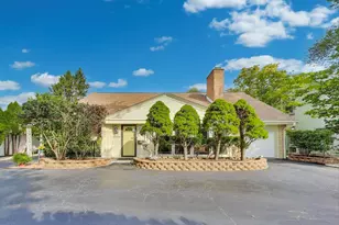 3226 Sprucewood Rd, Wilmette, IL 60091 - Photo 1