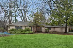 306 Lonsdale Rd, Prospect Heights, IL 60070 - Photo 1