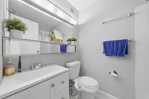 4343 N Clarendon Ave, Chicago, IL 60613 - Photo 8