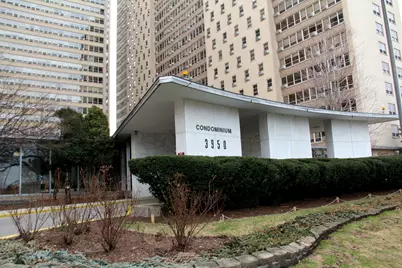3950 N Lake Shore Drive #801, Chicago, IL 60613 - Photo 1