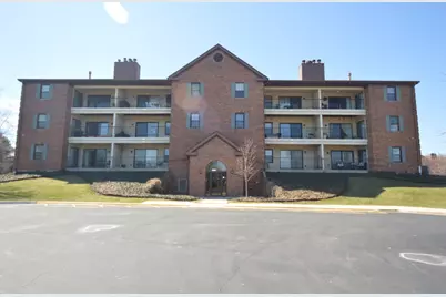 631 Hapsfield Lane #106, Buffalo Grove, IL 60089 - Photo 1