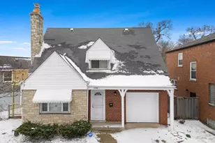 7732 S Paxton Ave, Chicago, IL 60649 - Photo 1