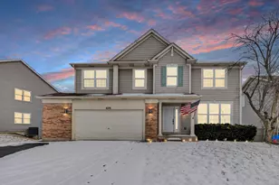 629 Waterford Ln, South Elgin, IL 60177 - Photo 1