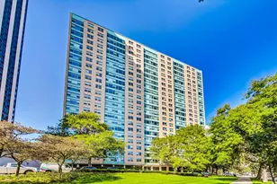 3180 N Lake Shore Dr, Chicago, IL 60657 - Photo 1