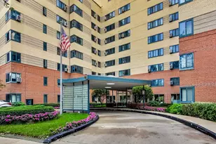 5040 N Marine Dr, Chicago, IL 60640 - Photo 1