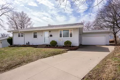 2814 Hillside Court, Bettendorf, IA 52722 - Photo 1
